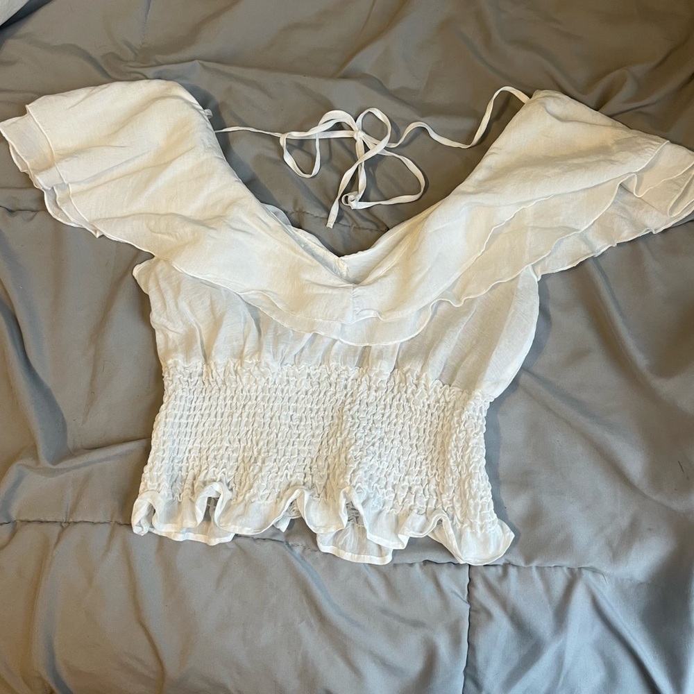 H&M Small White Ruffled Top